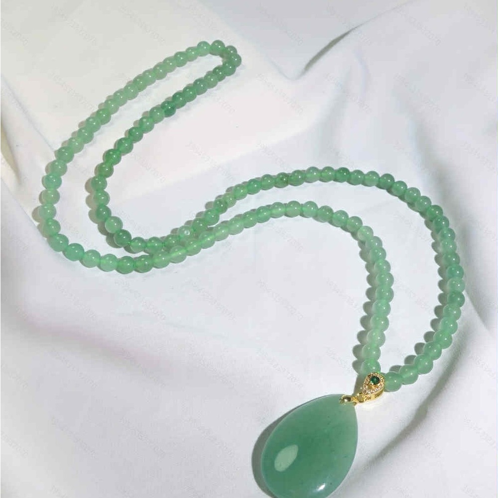 Jade Green Beaded Necklace with Gold Detailing
